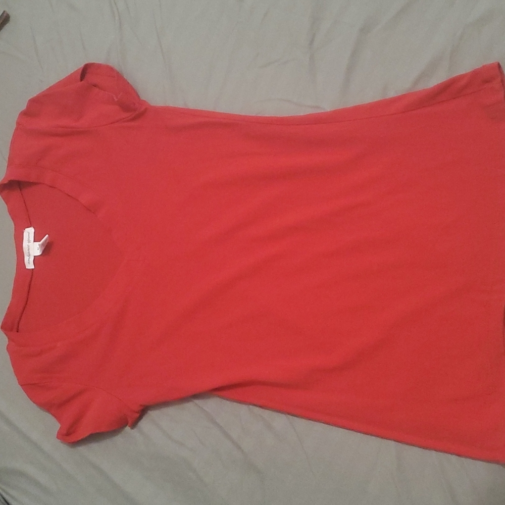 Tops - Picture 4 of 4